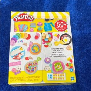 NIB Play-Doh 50+ pieces Brunch Time Playset - Multicolor